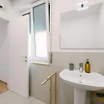 Δωμάτια σε οικογενειακή κατοικία Caterina